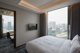 Hotel In 9