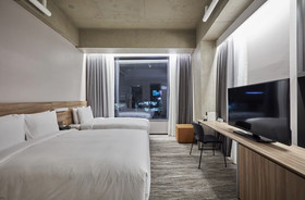 Hotel In 9
