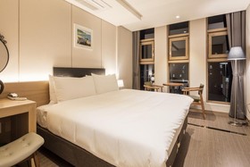 The First Stay Hotel