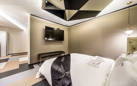 Hotel Metro 21