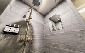 Hotel Metro 21
