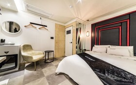 Hotel Metro 21