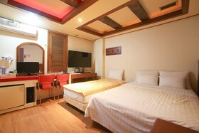 Hotel Plus