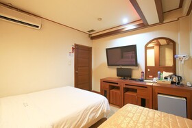 Hotel Plus