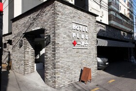 Hotel Plus