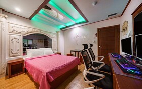 Hotel Plus