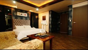 Bed Station Boutique Hotel