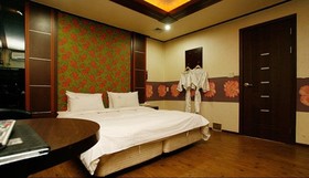 Bed Station Boutique Hotel