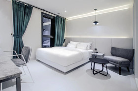 Hotel The Castle Jamsil