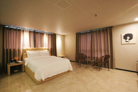 Hotel Urban
