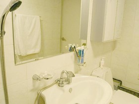 House Hongsi-First Floor