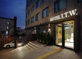 I.T.W. Hotel