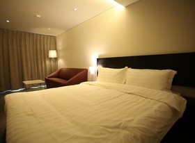 I.T.W. Hotel