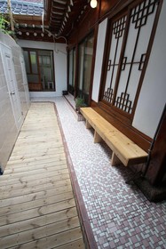 ICOS Guesthouse 1 Female Only