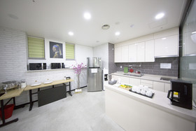 Inn-The City Business Hotel