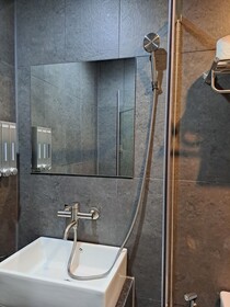 JD Tower Hotel