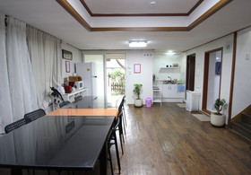 Jeong House
