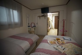 Jeong House