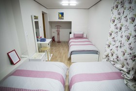 Jeong House