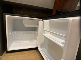 J-Honor Guesthouse