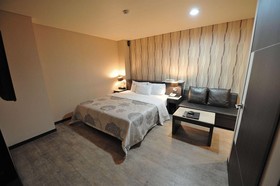 JJ Hotel