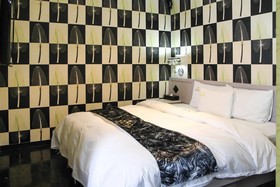JJ Hotel