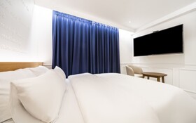 Jongno Hotel Laboum