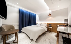 Jongno Hotel Laboum
