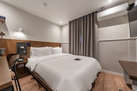 Just Stay Hotel Wangsimni Station