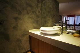 K City Hotel