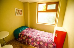 Kimchee Sinchon Guesthouse