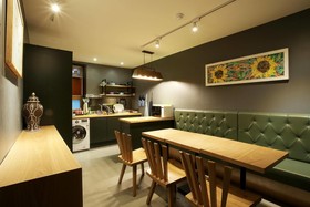 Kotel Yaja Sadang Station