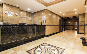 Hotel Signature
