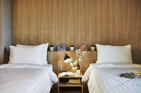 Jongno MakersXeppeuda Hotel