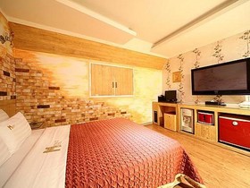 Metro 21 Hotel