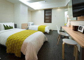 Metro Hotel