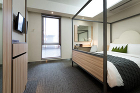 Metro Hotel