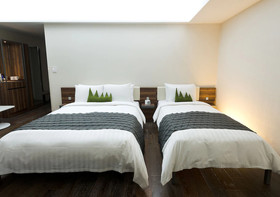 Metro Hotel