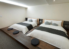 Metro Hotel