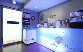 Mia Gallery