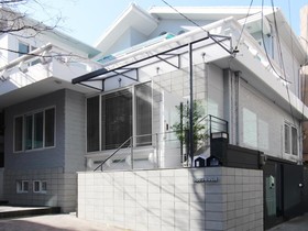 Mono House Hongdae