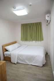 Moon's Hostel