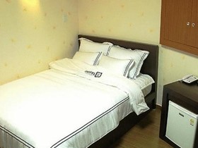 Motel B
