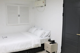 Must Stay Hotel