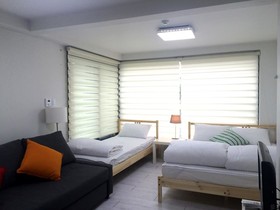 Myeongdong Artmonstay Guesthouse