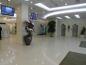 New Hilltop Hotel
