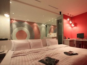 Nine Star Hotel