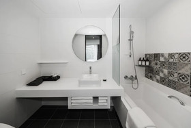 Nine Tree Premier Hotel Insadong