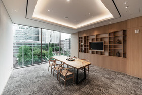 Nine Tree Premier Hotel Insadong