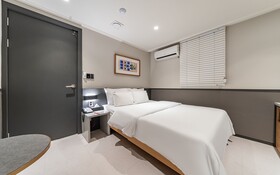 No 25 Hotel
